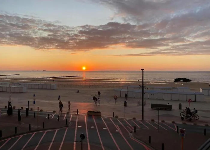 In Near Albertstrand * Кнокке-Хейст